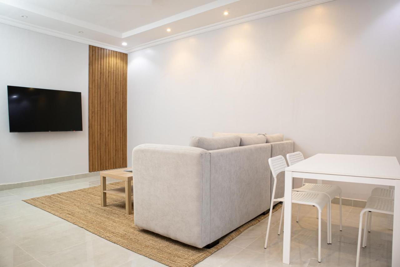 Luxurious Family Apartments 15Mins Drive To Al-Masjid Nabawi - Nozol Noor 4 Медина Экстерьер фото
